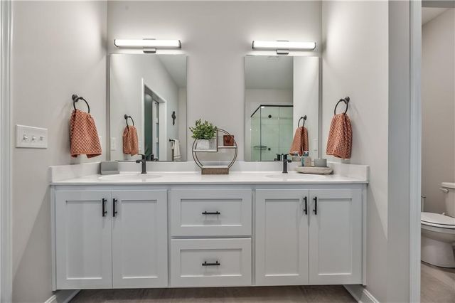 1684 N 163rd Street, Basehor, KS 66007