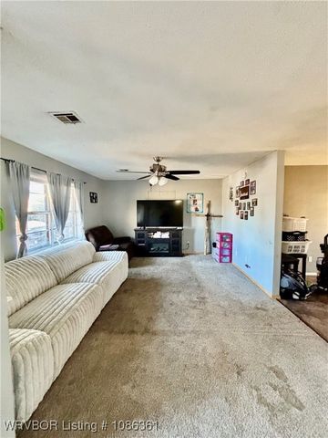 39929 W Drury Lane, Howe, OK 74940