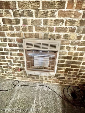 39929 W Drury Lane, Howe, OK 74940