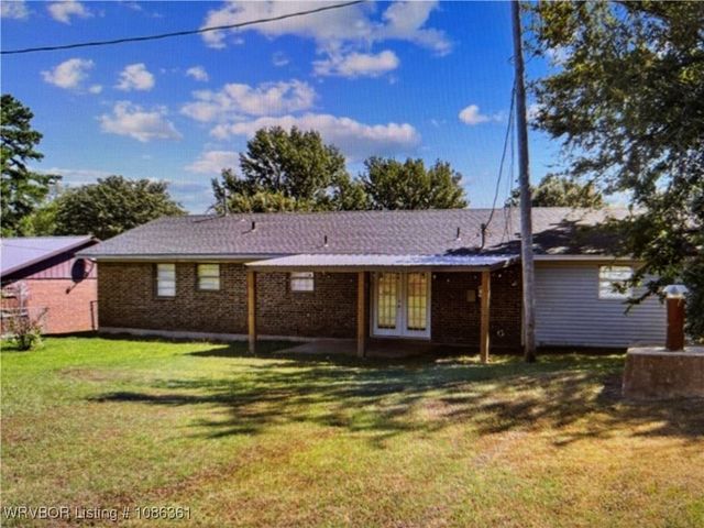 39929 W Drury Lane, Howe, OK 74940