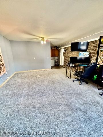 39929 W Drury Lane, Howe, OK 74940