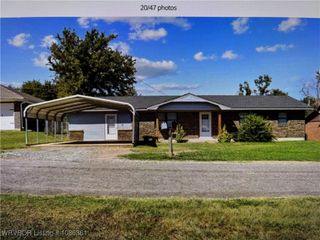 39929 W Drury Lane, Howe, OK 74940