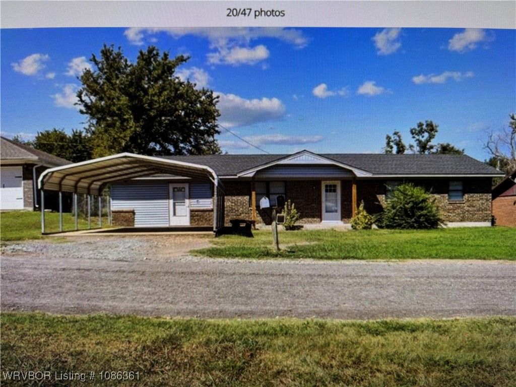 39929 W Drury Lane, Howe, OK 74940