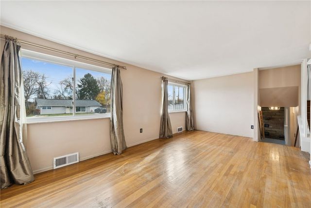 805 Cranberry Drive, Monroeville, PA 15146