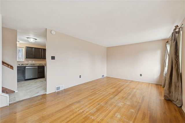 805 Cranberry Drive, Monroeville, PA 15146