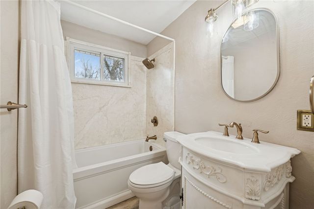 805 Cranberry Drive, Monroeville, PA 15146