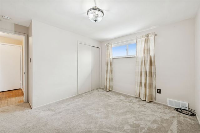 805 Cranberry Drive, Monroeville, PA 15146