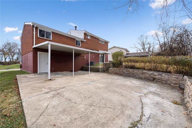 805 Cranberry Drive, Monroeville, PA 15146