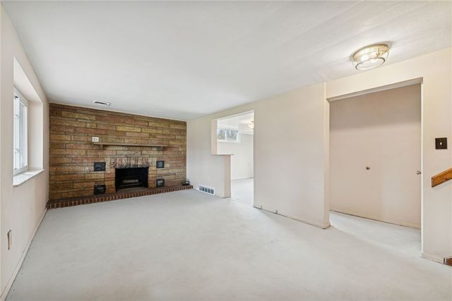 805 Cranberry Drive, Monroeville, PA 15146