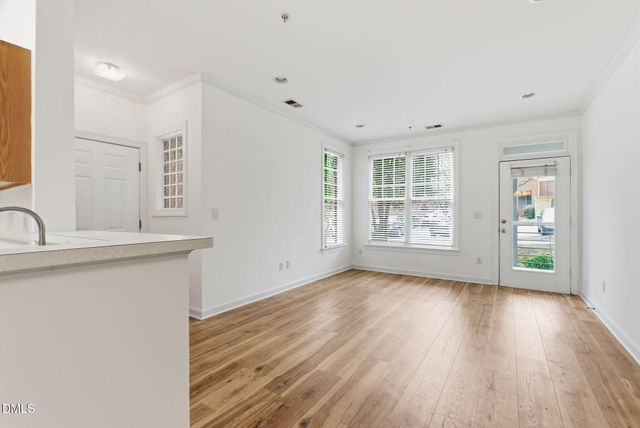 703 Copperline Drive Unit 201, Chapel Hill, NC 27516