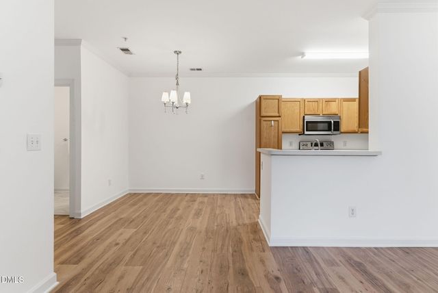 703 Copperline Drive Unit 201, Chapel Hill, NC 27516