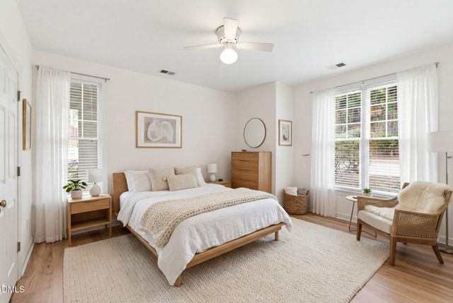 703 Copperline Drive Unit 201, Chapel Hill, NC 27516