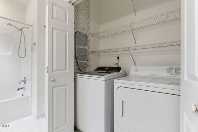 703 Copperline Drive Unit 201, Chapel Hill, NC 27516