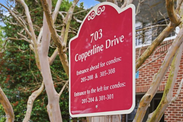 703 Copperline Drive Unit 201, Chapel Hill, NC 27516