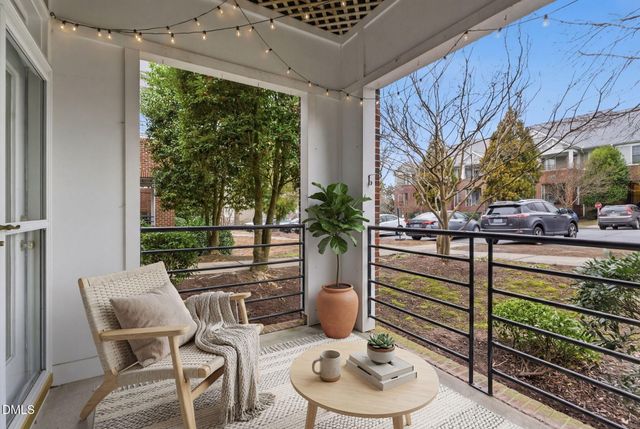 703 Copperline Drive Unit 201, Chapel Hill, NC 27516