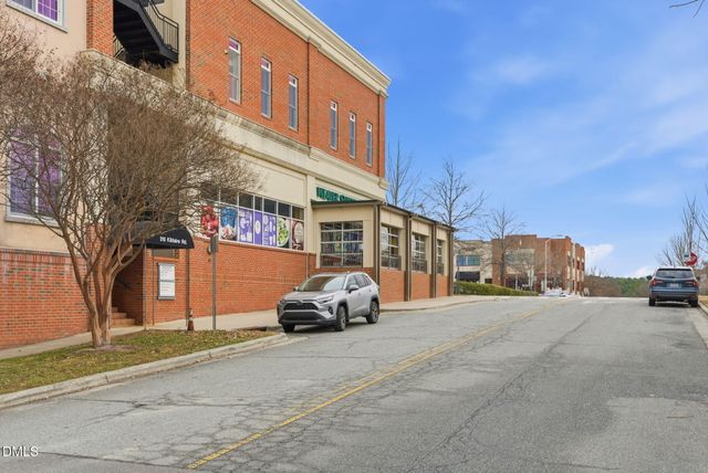 703 Copperline Drive Unit 201, Chapel Hill, NC 27516