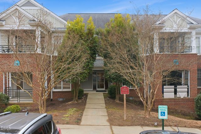 703 Copperline Drive Unit 201, Chapel Hill, NC 27516