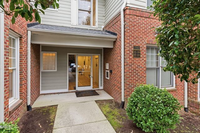 703 Copperline Drive Unit 201, Chapel Hill, NC 27516