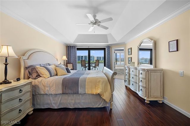 523 La Peninsula BLVD 523, Naples, FL 34113