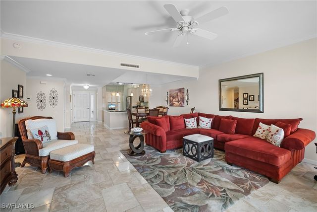 523 La Peninsula BLVD 523, Naples, FL 34113