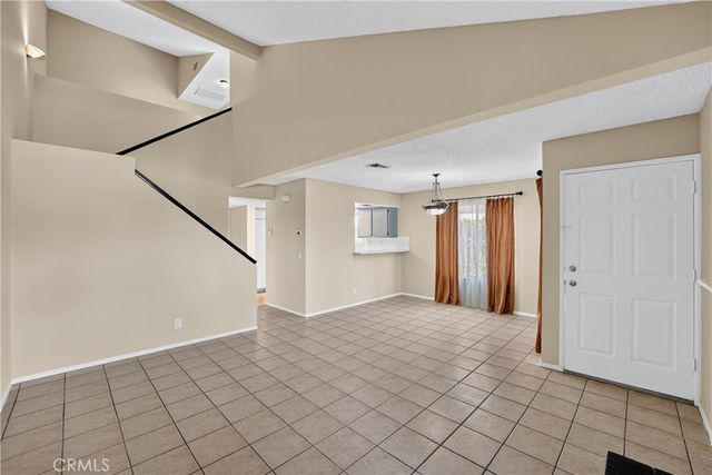 659 N Lark Ellen, Covina, CA 91722