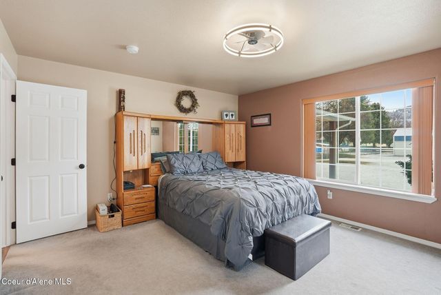 502 Lewiston AVE, Pinehurst, ID 83850