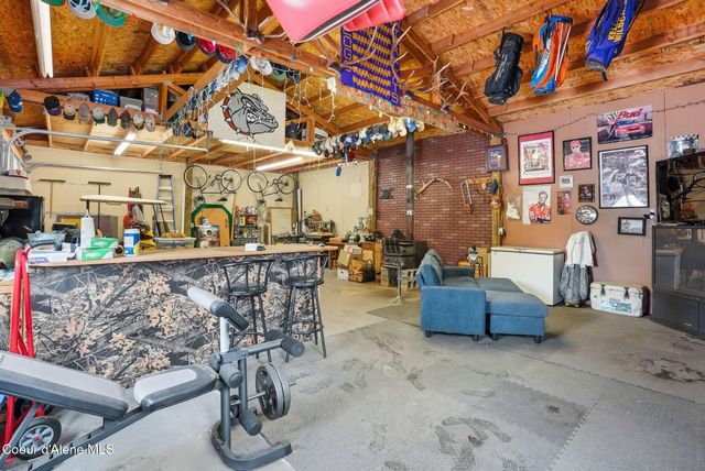 502 Lewiston AVE, Pinehurst, ID 83850