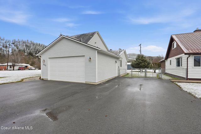 502 Lewiston AVE, Pinehurst, ID 83850