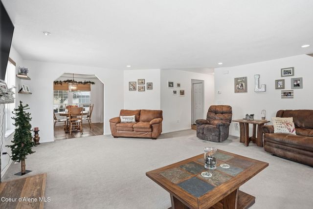 502 Lewiston AVE, Pinehurst, ID 83850