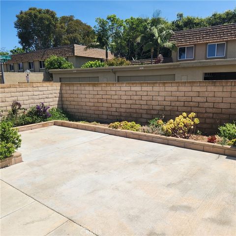 10238 Black River Court, Fountain Valley, CA 92708