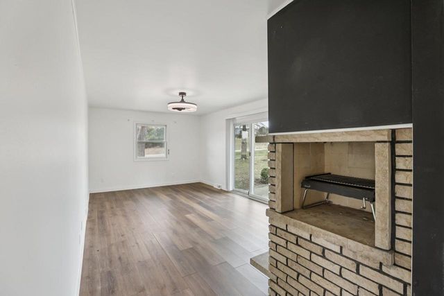 5484 Niesen Road, Cross Plains, WI 53528