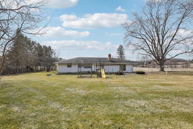 5484 Niesen Road, Cross Plains, WI 53528