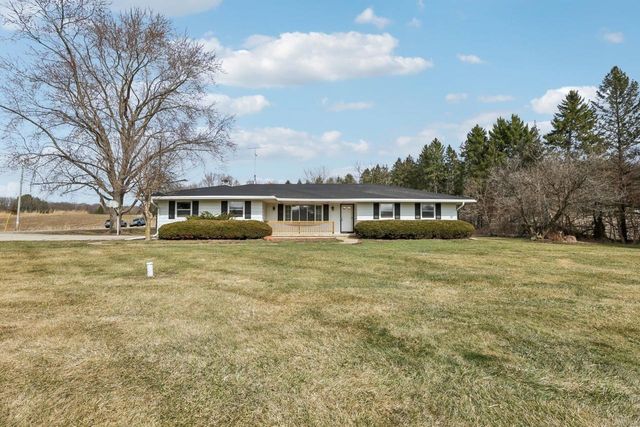5484 Niesen Road, Cross Plains, WI 53528