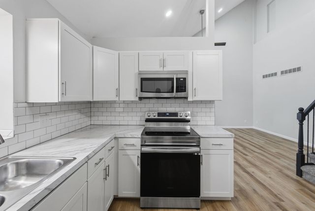 6403 N Wendell St, Park City, KS 67219