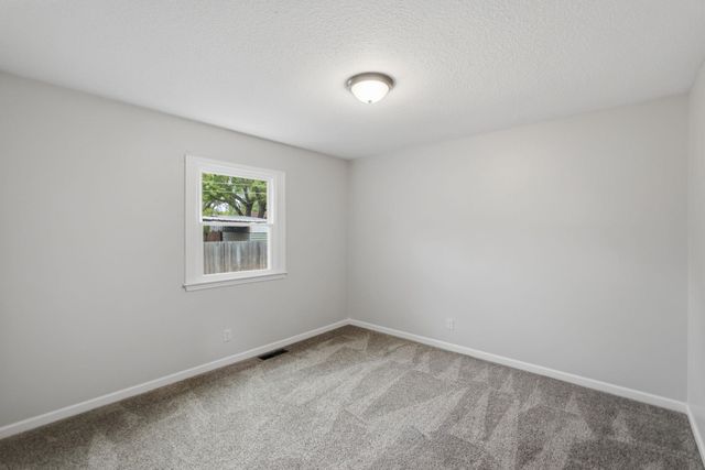 6403 N Wendell St, Park City, KS 67219