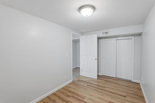 6403 N Wendell St, Park City, KS 67219