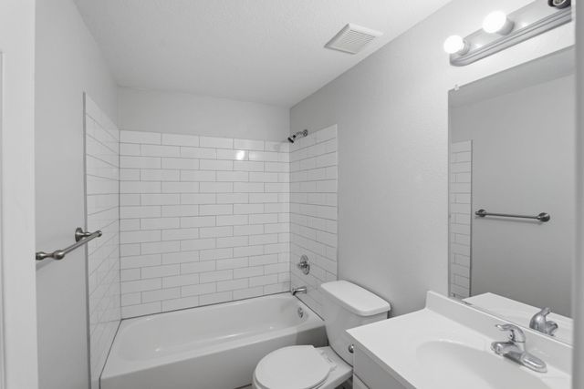6403 N Wendell St, Park City, KS 67219