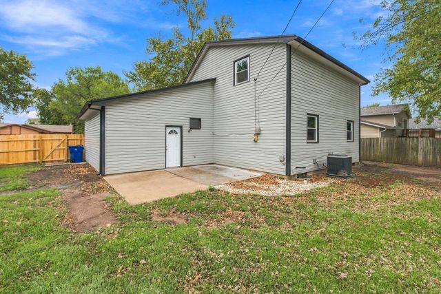 6403 N Wendell St, Park City, KS 67219