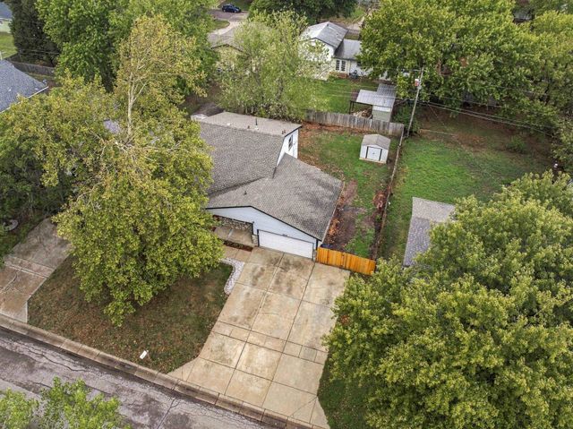 6403 N Wendell St, Park City, KS 67219