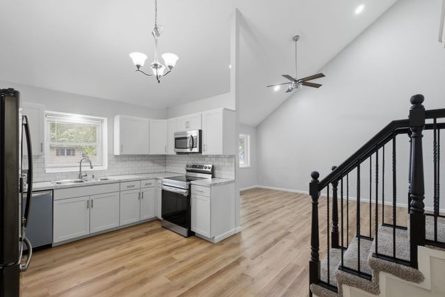 6403 N Wendell St, Park City, KS 67219