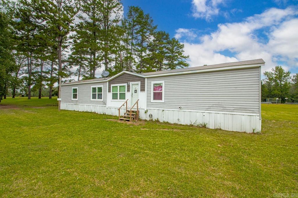 7804 Marche Lateral Road, North Little Rock, AR 72118