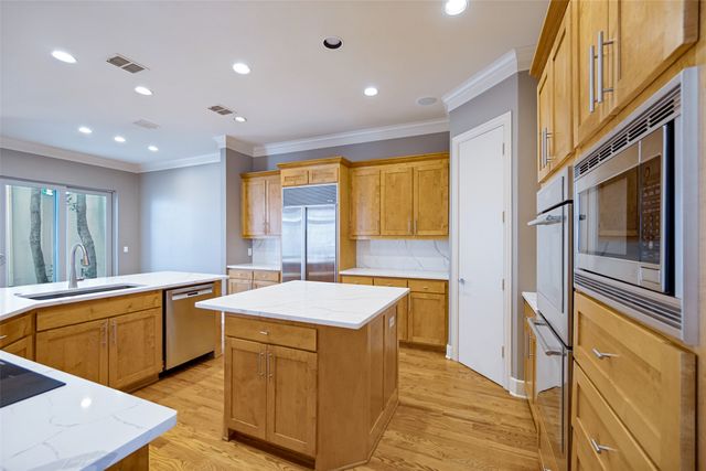 4010 Rawlins Street, Dallas, TX 75219