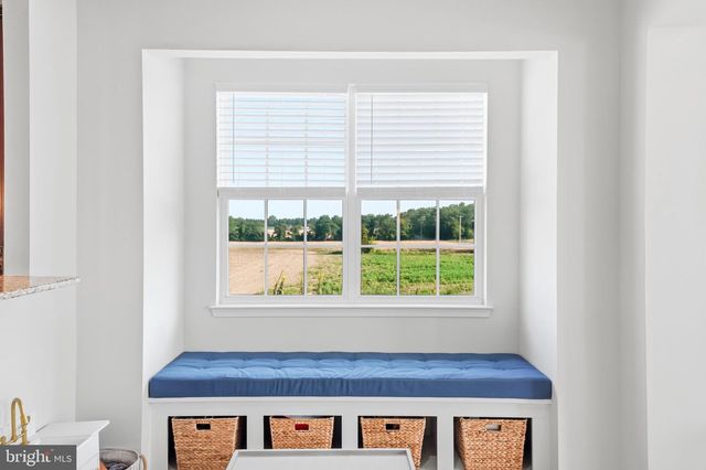 402 AURA RD, Glassboro, NJ 08028