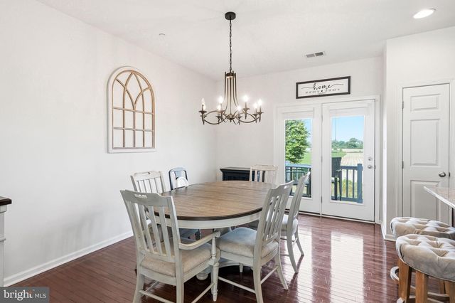 402 AURA RD, Glassboro, NJ 08028