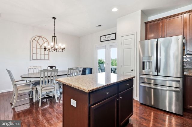 402 AURA RD, Glassboro, NJ 08028