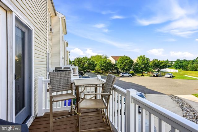 402 AURA RD, Glassboro, NJ 08028
