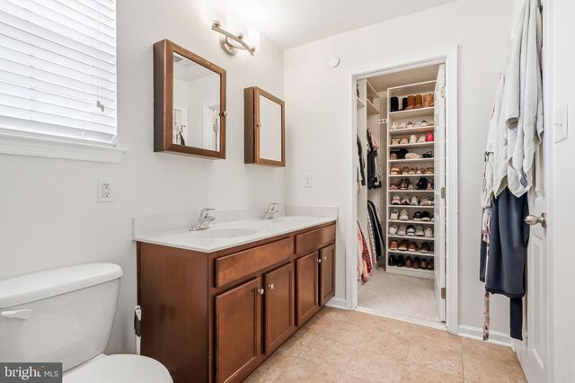 402 AURA RD, Glassboro, NJ 08028