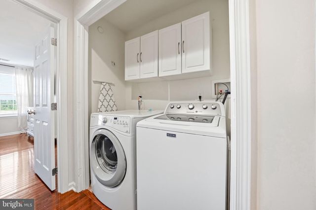 402 AURA RD, Glassboro, NJ 08028