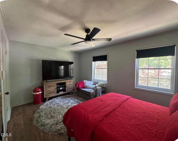 6369 New Market Way, Raleigh, NC 27615