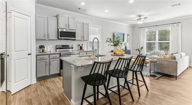 10 Bridgestone Avenue B1, Conyers, GA 30013